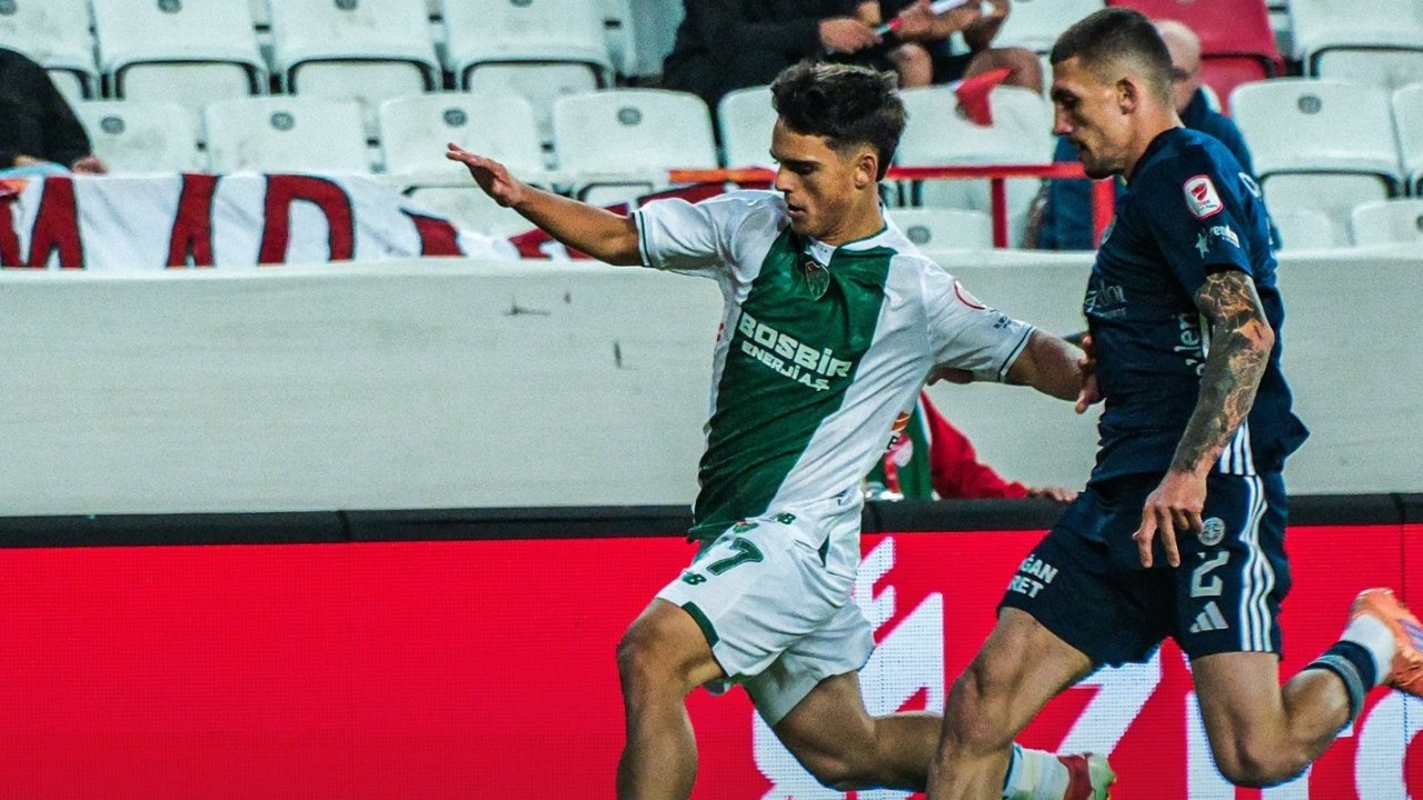 Bursaspor kupaya Antalyaspor deplasmanında veda etti