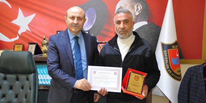 Kars'ta ''Can kurtaran Dolmuş Şoförüne'' Ödül verildi