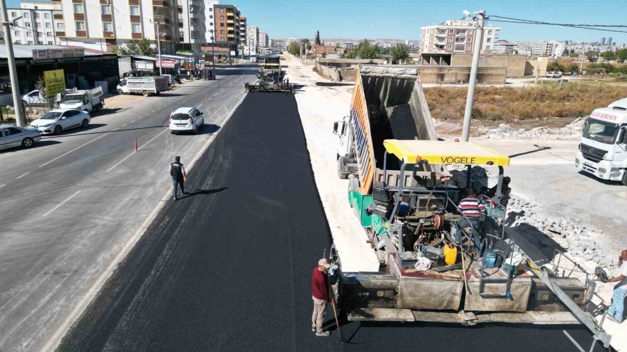 Büyükşehir Belediyesi’nden yol genişleteme çalışması