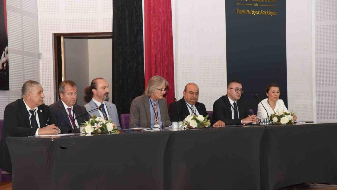 İzmir, iki önemli "Balıkçılık" toplantısına ev sahipliği yaptı