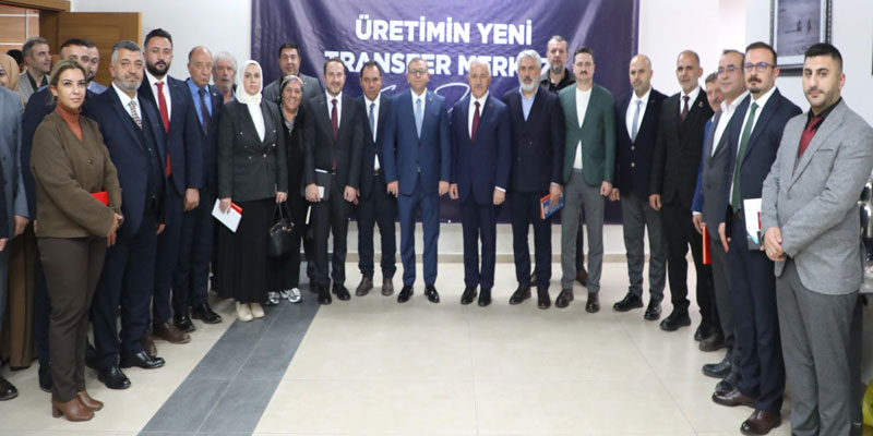 Kars’ta “Üretimin Yeni Transfer Merkezi Kars Zirvesi” Gerçekleştirildi