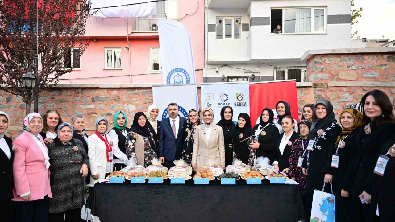 Yıldırım Sanat ve Zanaat Merkezi’ni Bakan Göktaş açtı