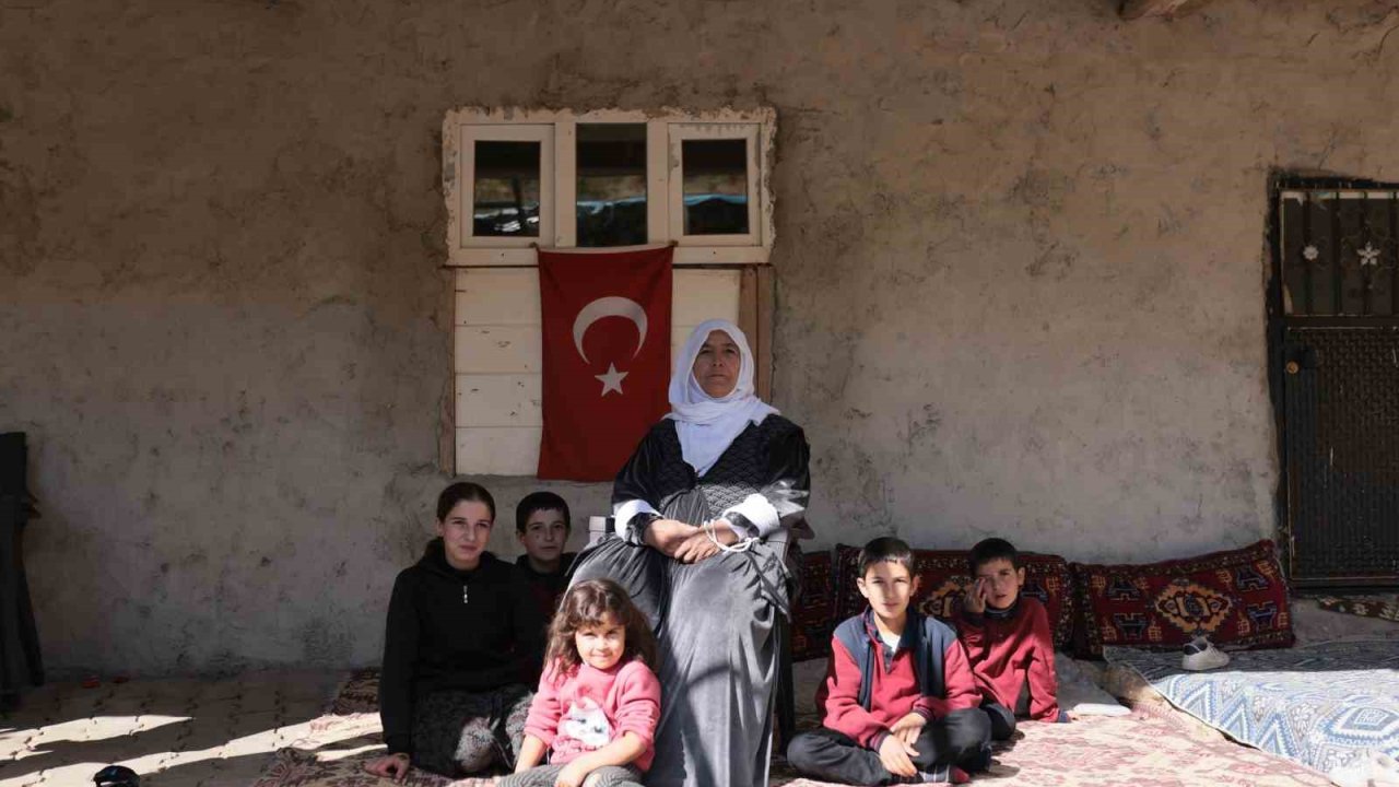 Hizan’ın 300 yıllık taş evleri belgesel fotoğraf projesiyle gün yüzüne çıkıyor