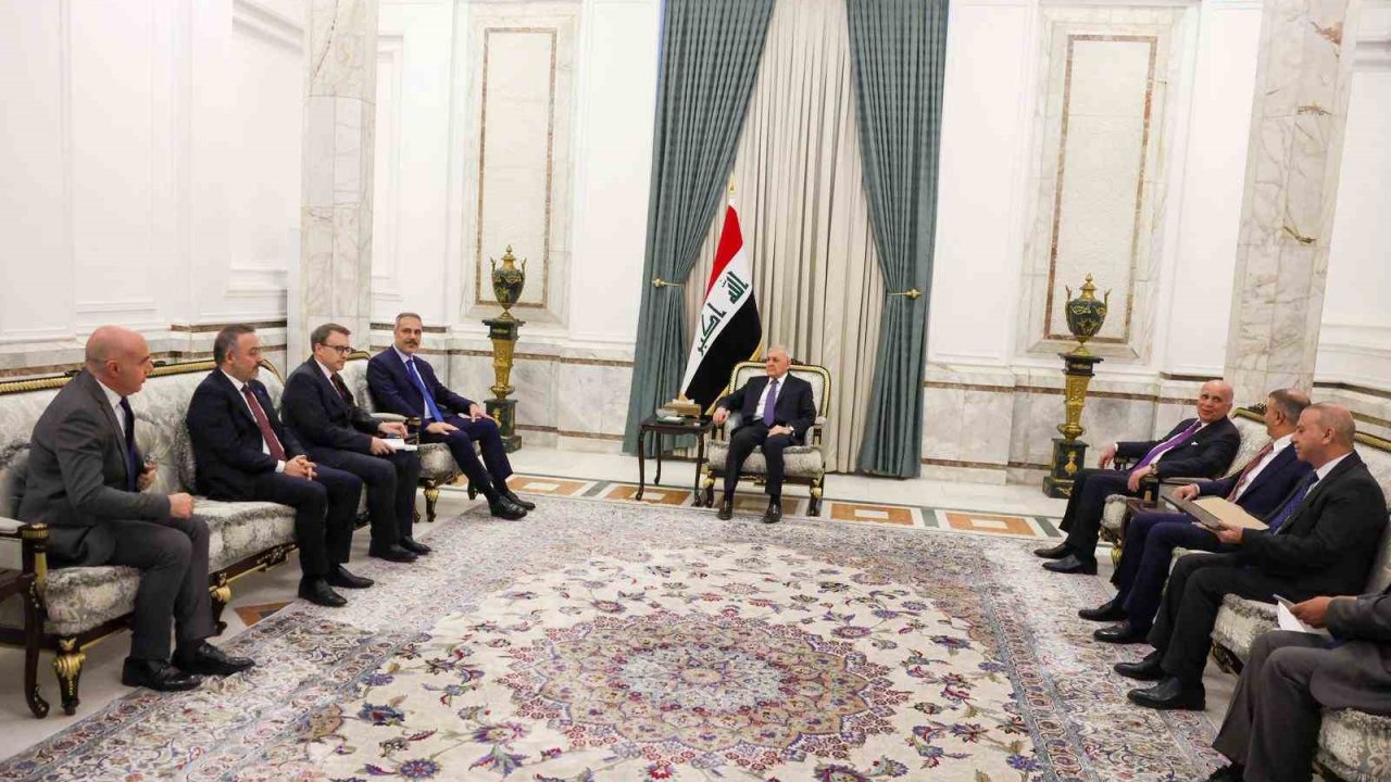Dışişleri Bakanı Fidan, Irak Cumhurbaşkanı Reşid ile bir araya geldi