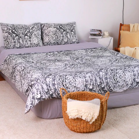 Kaliteli Bir Uykunun Anahtarı: Çift Kişilik Nevresim Takımı