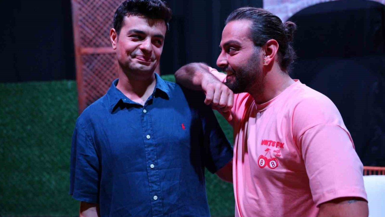 Bodrum Şehir Tiyatrosu’nun oyunu ilgi gördü