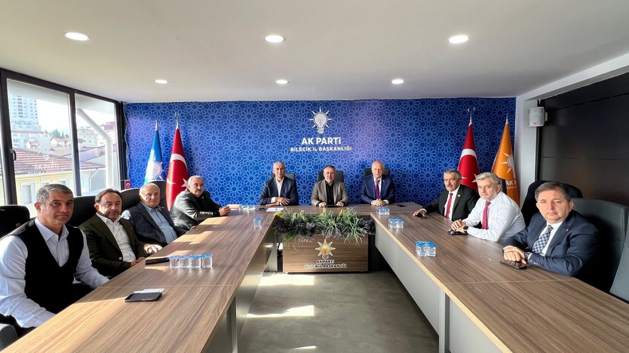 Bilecik’te İl Genel Meclisi üyeleri hizmetleri masaya yatırdı