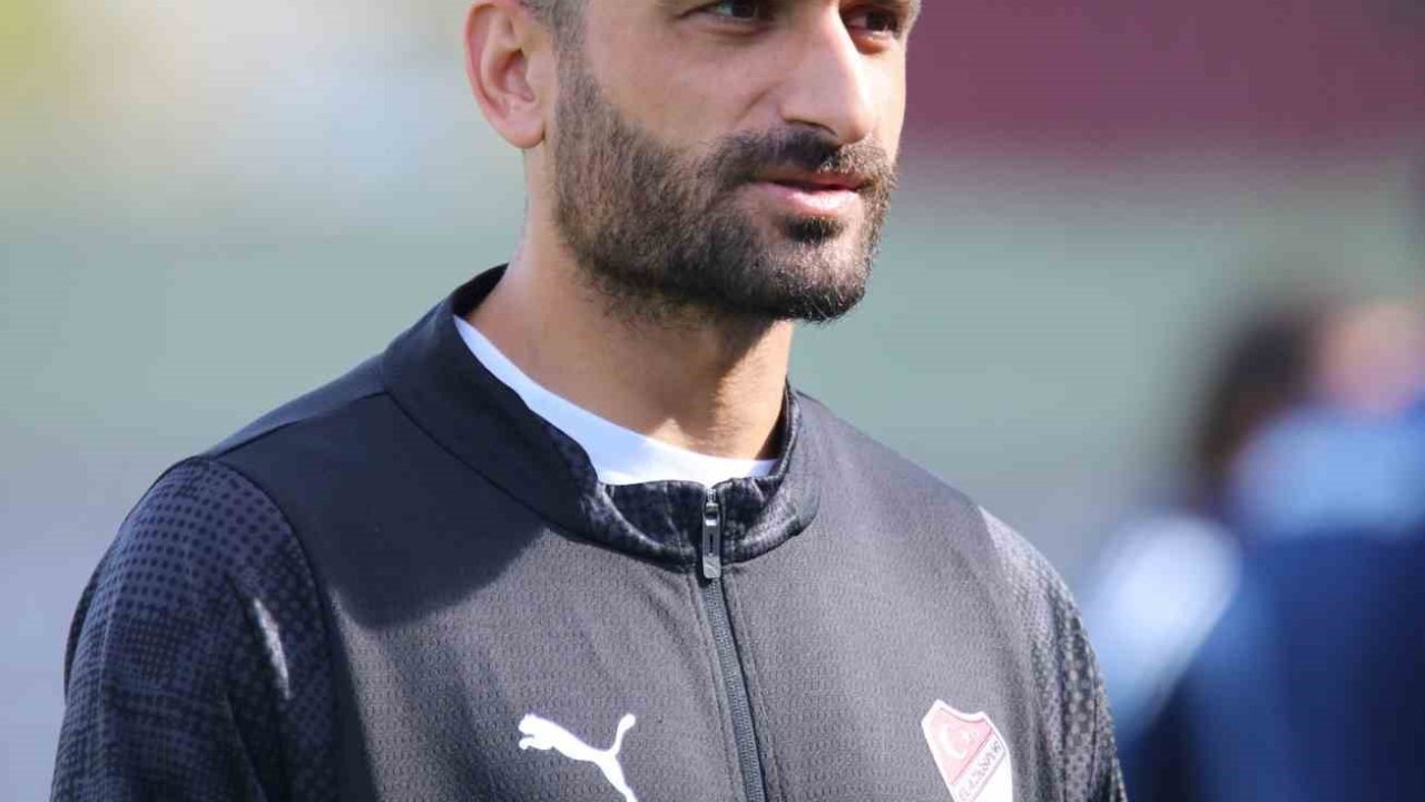 Elazığsporlu Maksut’un annesi hayatını kaybetti