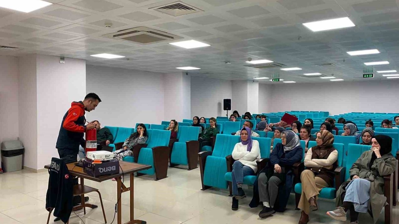 AFAD’ dan ogrenci yurdundan tatbikat