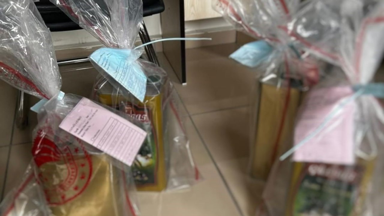 Piyasaya "natürel sızma zeytinyağı" diye sürülen 2 bin litre yağ hileli çıktı