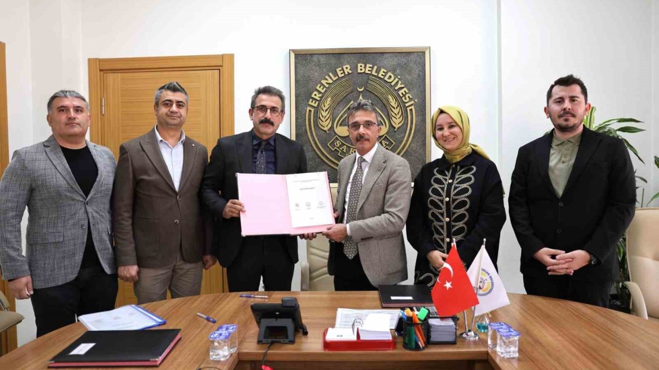 Eğitime değer veren proje: Erenler’de ‘Kantin Kart’ desteği devam ediyor