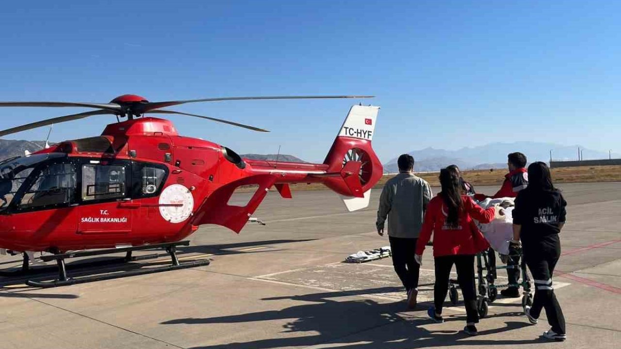Şırnak’ta 16 yaşındaki hasta için helikopter ambulans havalandı