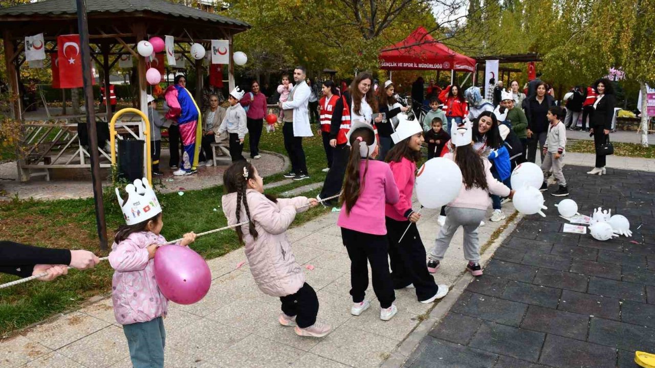 Kızılay Haftası, Tunceli’de yoğun katılımla kutlandı