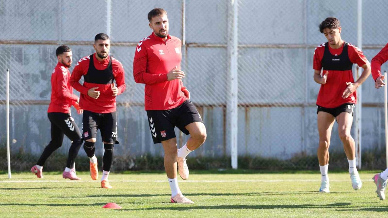 Sivasspor’da Manisa FK maçı hazırlıkları sürüyor