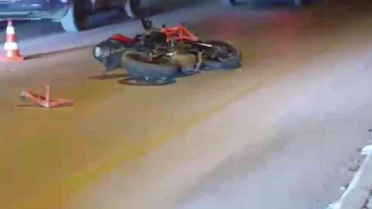 Motosiklet kazasında 20 yaşındaki sürücü öldü