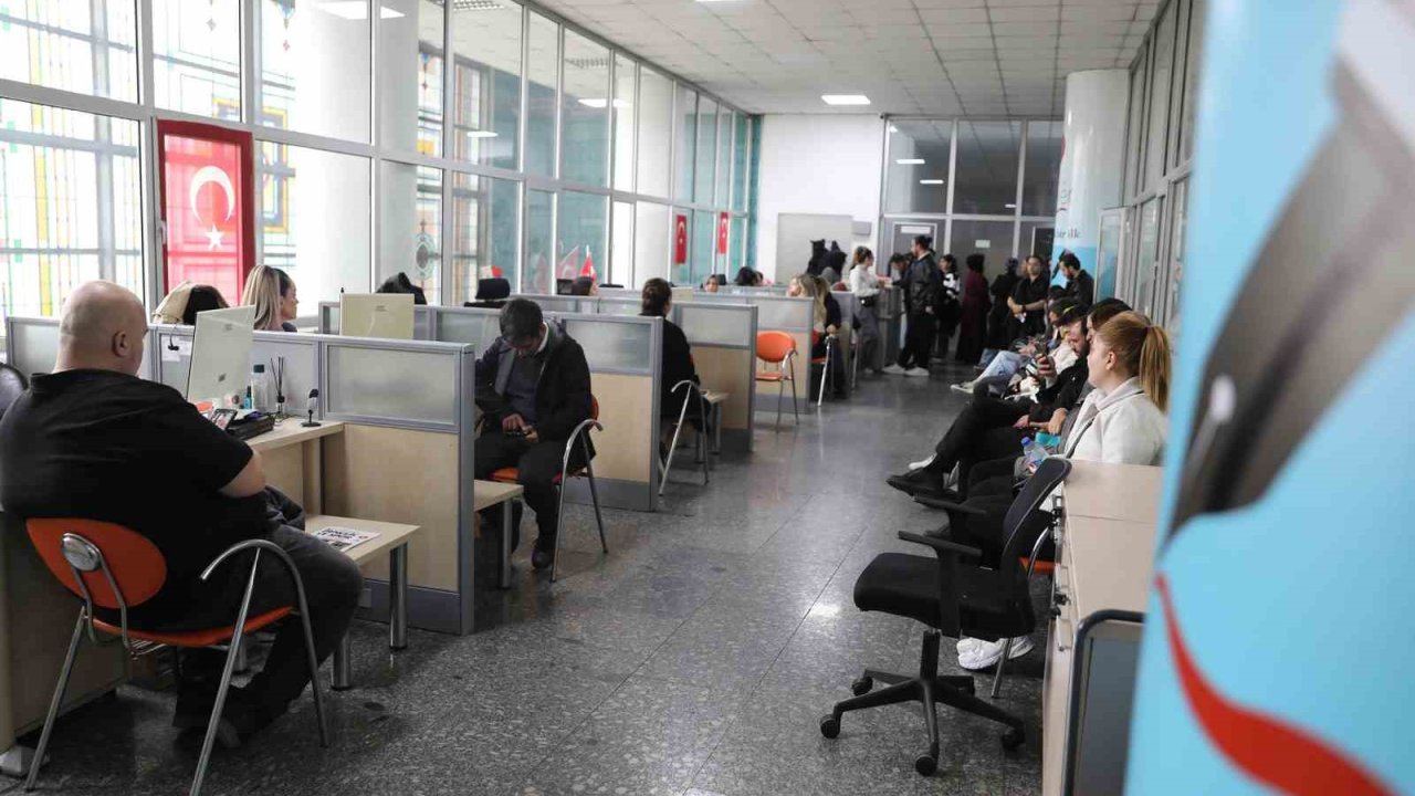 Keçiören Belediyesi iş arayanlarla işverenleri buluşturuyor