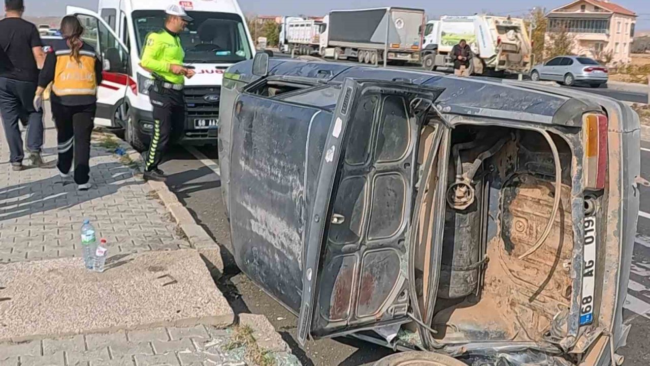 Aksaray’da tır ile otomobil çarpıştı: 3 yaralı