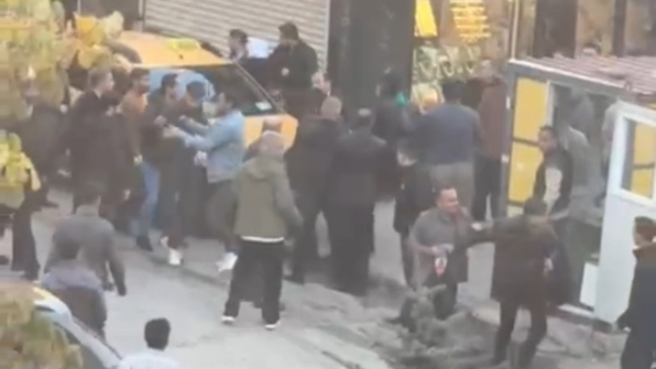 Yüksekova’da cadde ortasında kavga