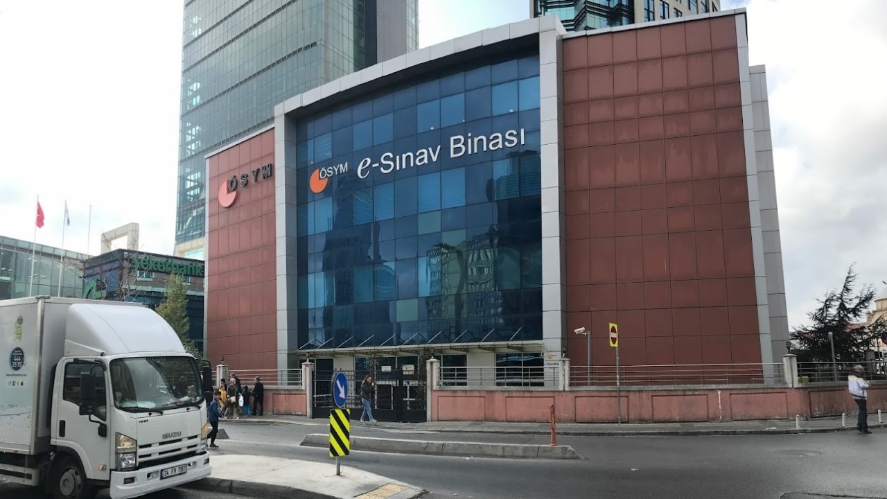 Kağıt tabanlı sınavların yerini elektronik sınavlar alıyor