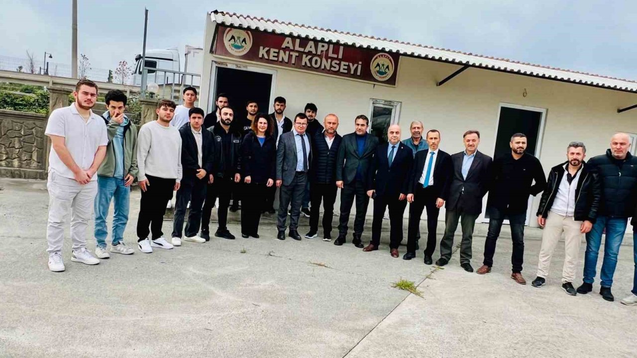 Alaplı’da üniversite öğrencilerinden ATM ve baz istasyonu talebi