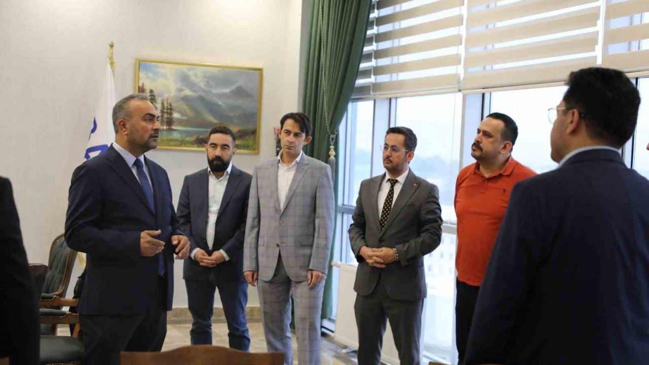 Rektör Akkaya, BARÜ’lü "Dünyanın En Etkili Bilim İnsanları" ile bir araya geldi