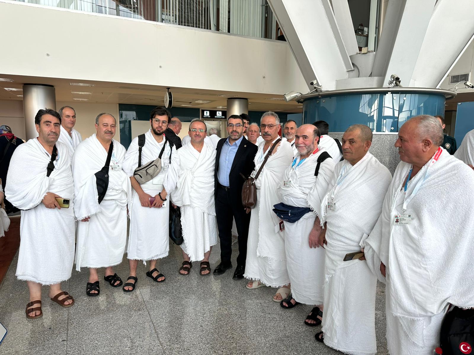 Kars’tan İlk Kez Direkt Umre Uçuşu Gerçekleşti