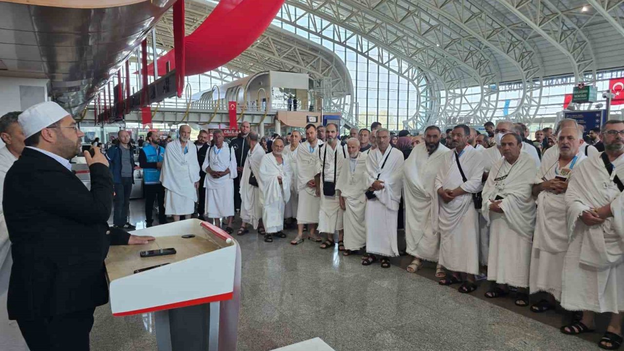 Erzincan’dan 193 umreci dualarla uğurlandı