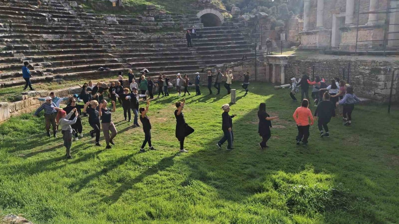 Başkan Çerçioğlu, Ata’ya Saygı Doğa Yürüyüşü etkinliği düzenledi