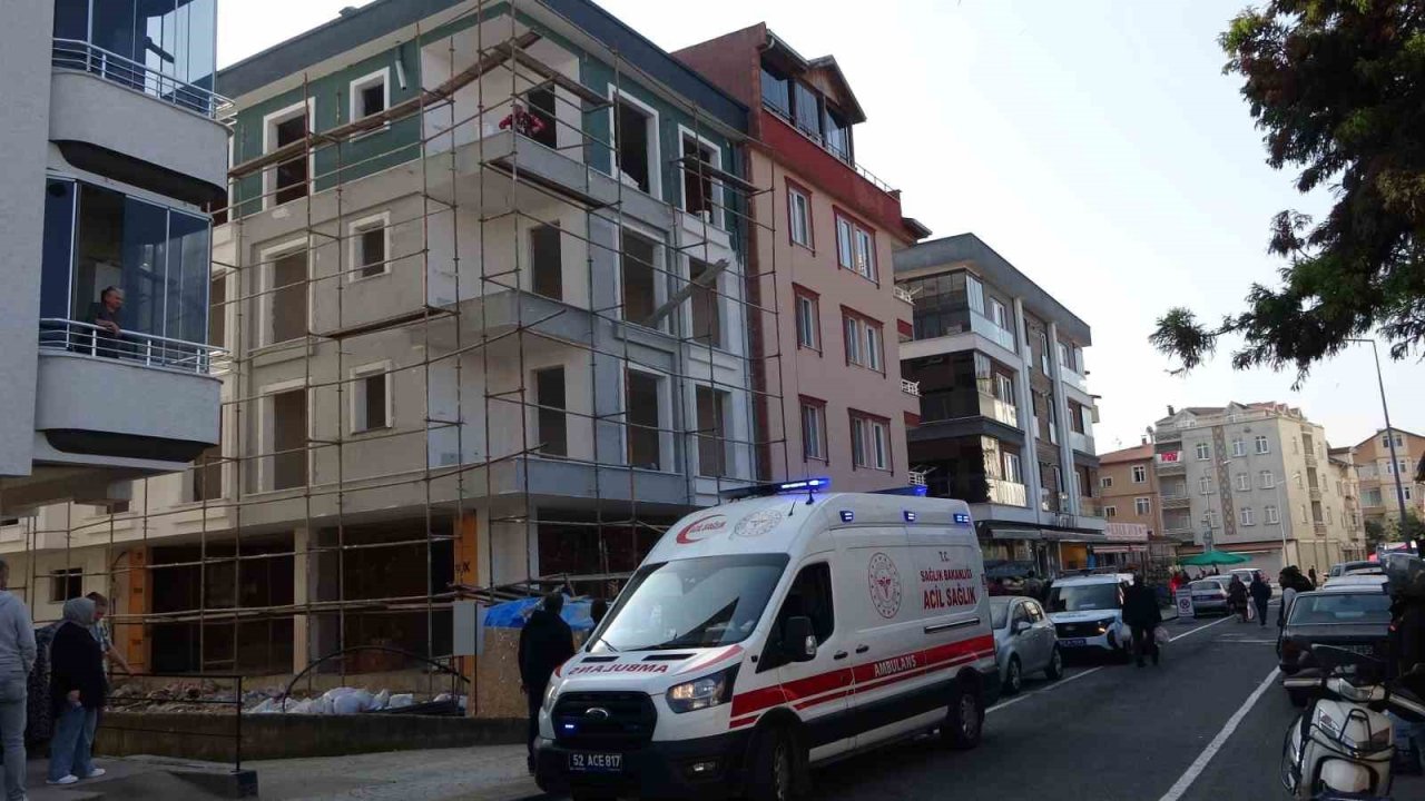 Ordu’da inşaattan düşen işçi yaralandı