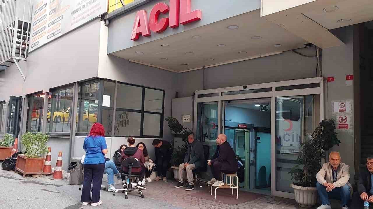 Beyoğlu’nda özel hastane "deprem tadilatı" gerekçesiyle kapatıldı, işten çıkarılan çalışanlar tepki gösterdi