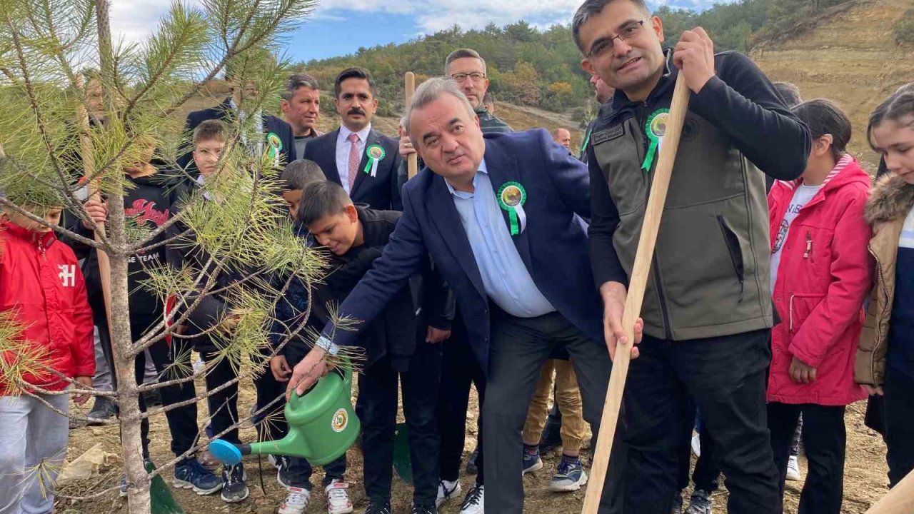 Bozüyük’te yeşil vatanın yeni fertleri toprakla buluştu
