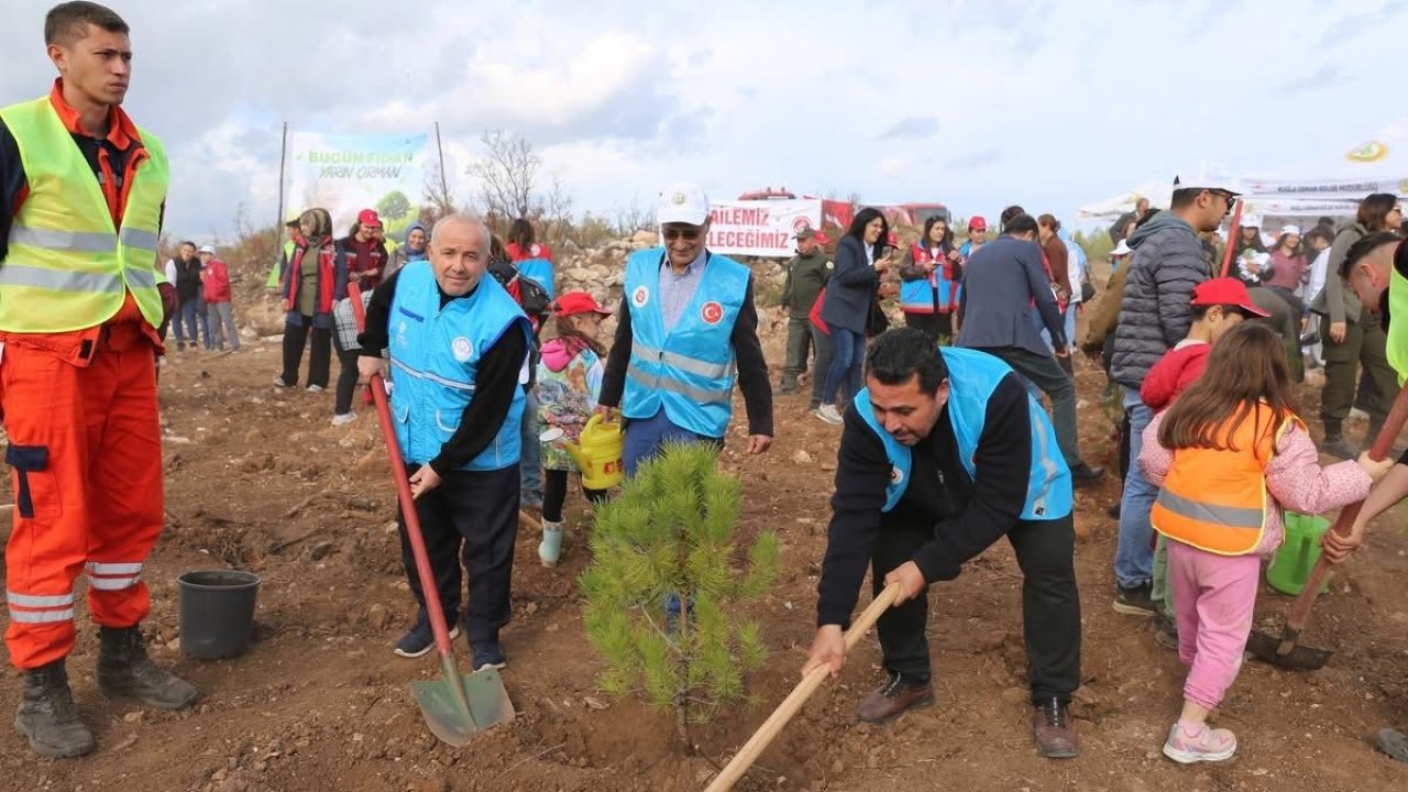 Yatağan’da fidanlar geleceğe nefes oldu