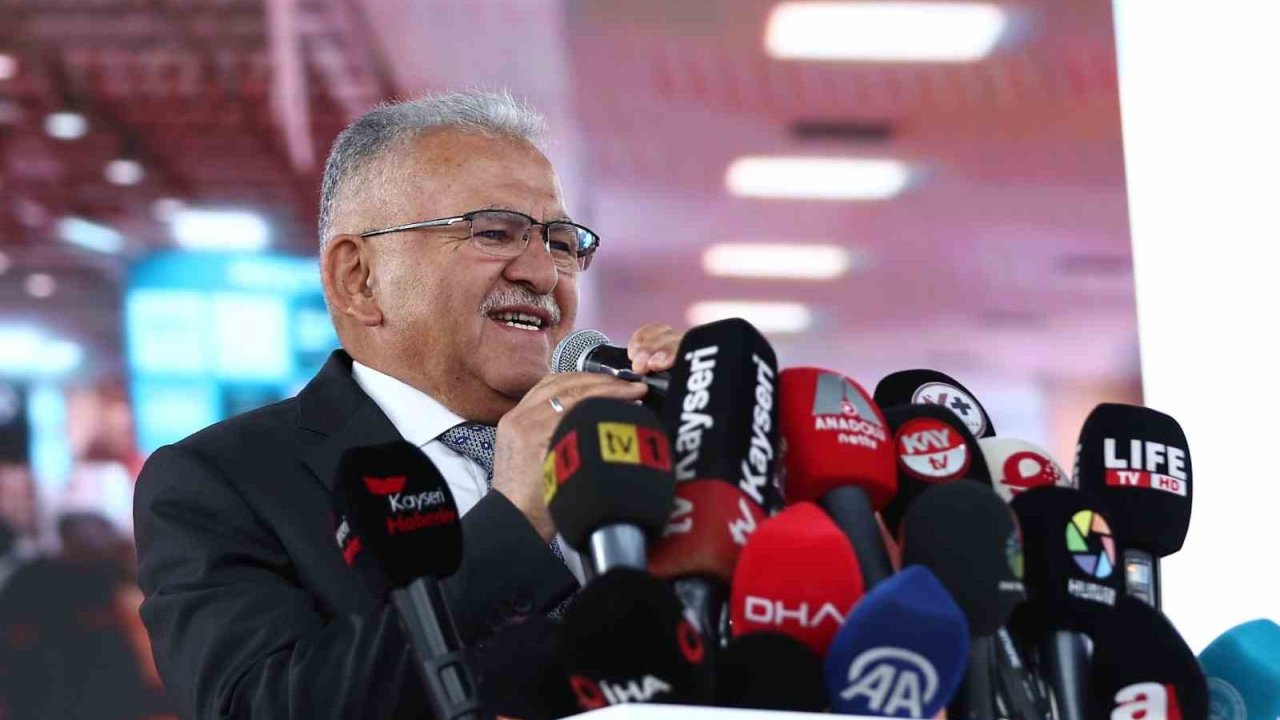 Başkan Büyükkılıç, Türkiye’nin en çok konuşulan 11. siyasetçisi