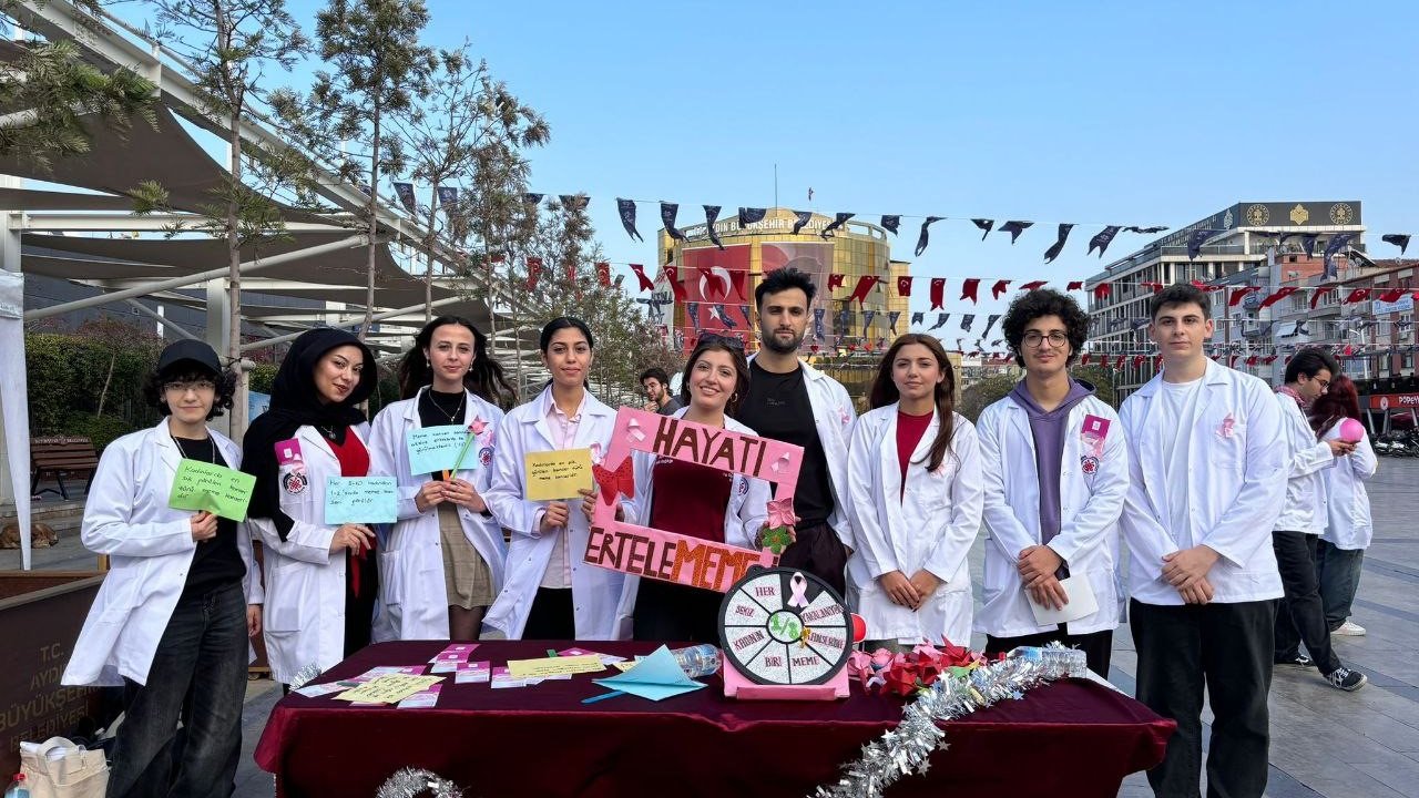 Aydın’da tıp öğrencileri ’Meme Kanseri’ne dikkat çekti