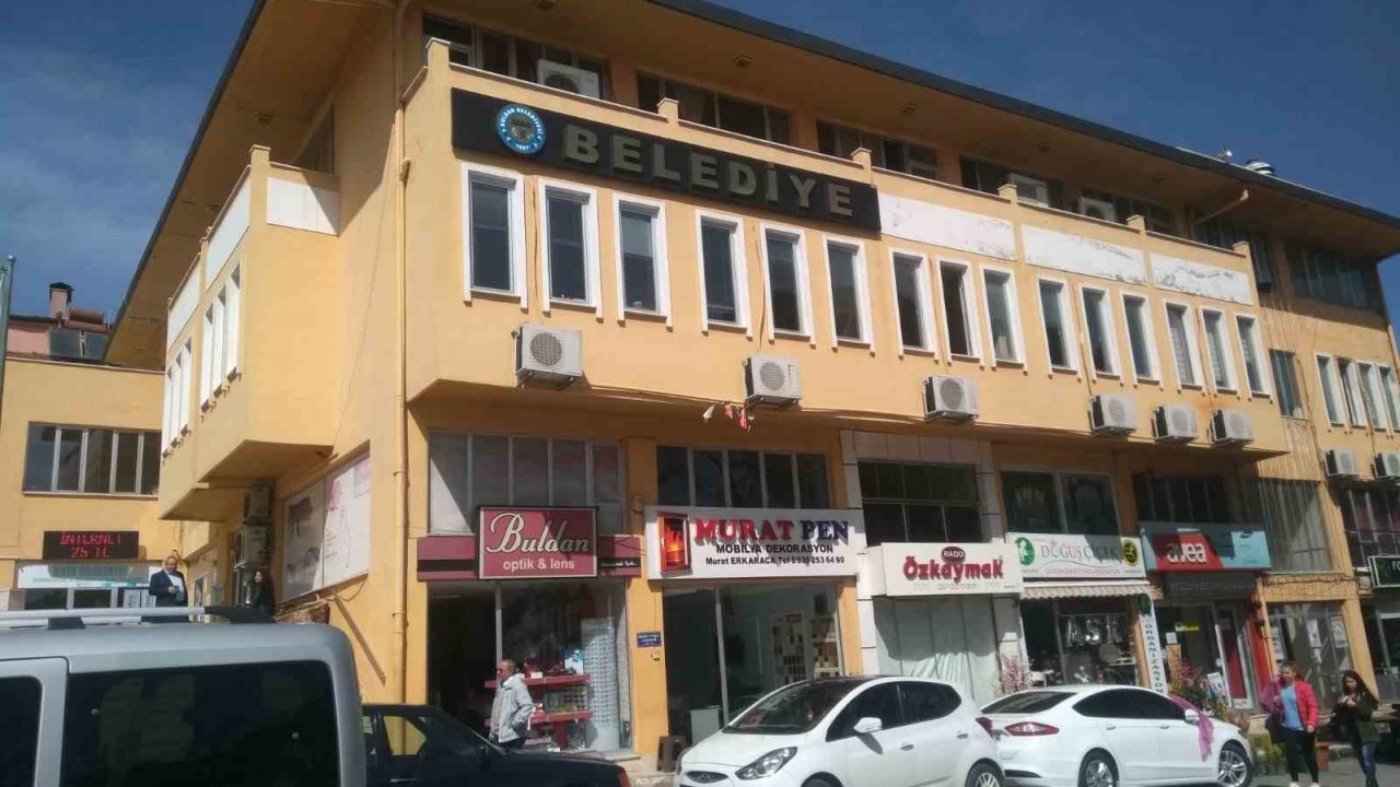 Buldan’da 31 milyonluk kamu zararına neden olan eski başkan, encümen üyeleri ve personele soruşturma izni