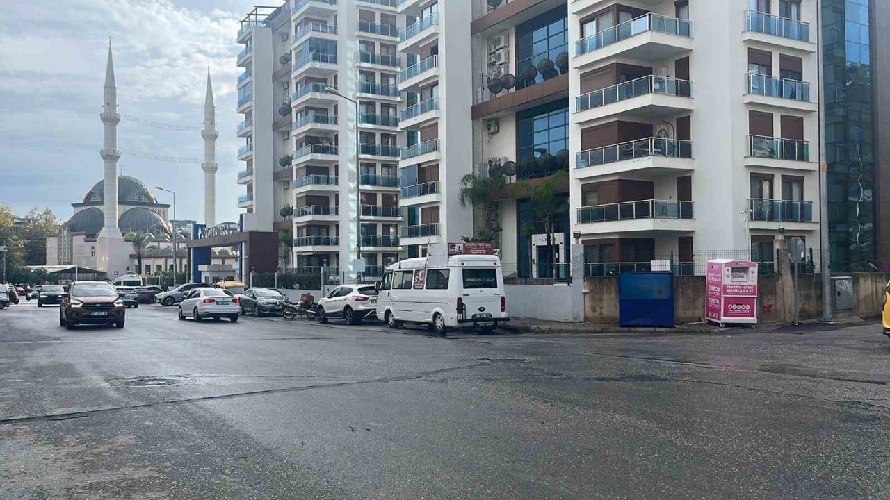 Alanya’da sokakta kadına saldırıda bulunan şahıs yakalandı