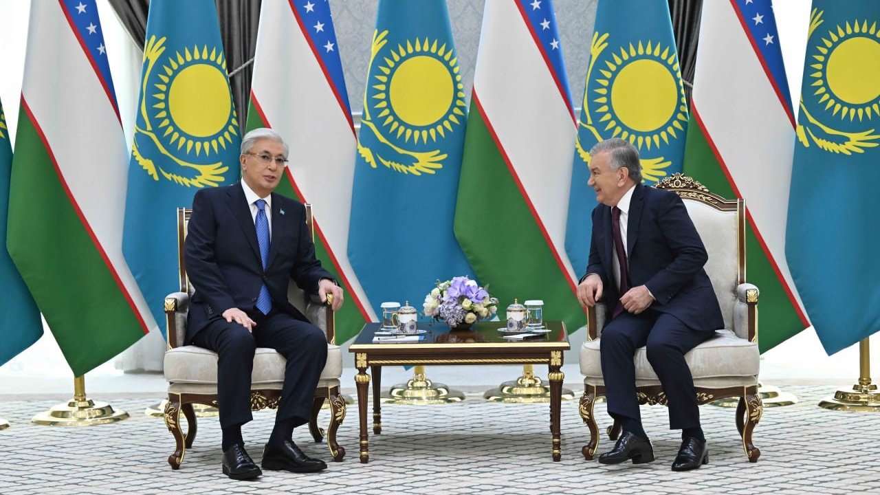 Özbekistan’dan Kazakistan Cumhurbaşkanı Tokayev’e "Yüksek Dereceli Dostluk" Nişanı