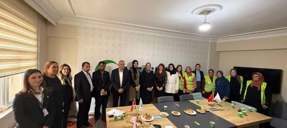 Yeşilay Genel Merkez Kadın Komisyonu Başkanı Büke, Kars'ta