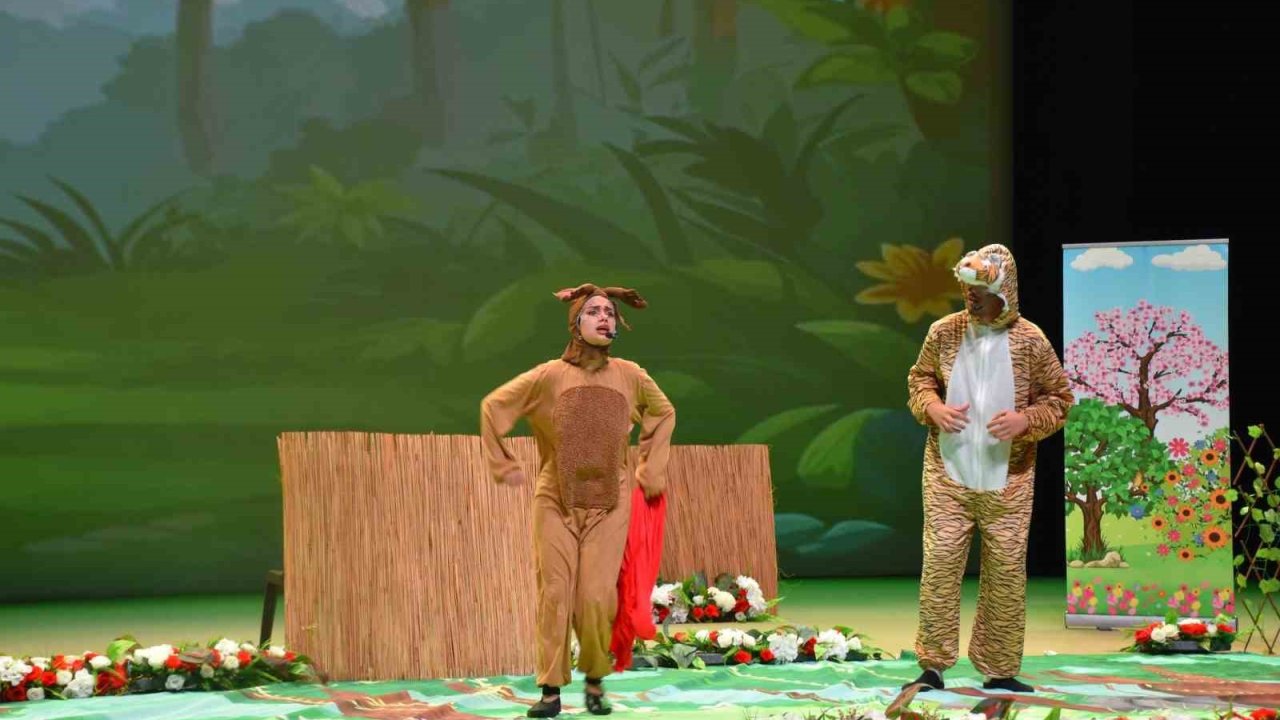 Çocuklar, Şahinbey’in Çocuk Şenliği’nde eğlendi