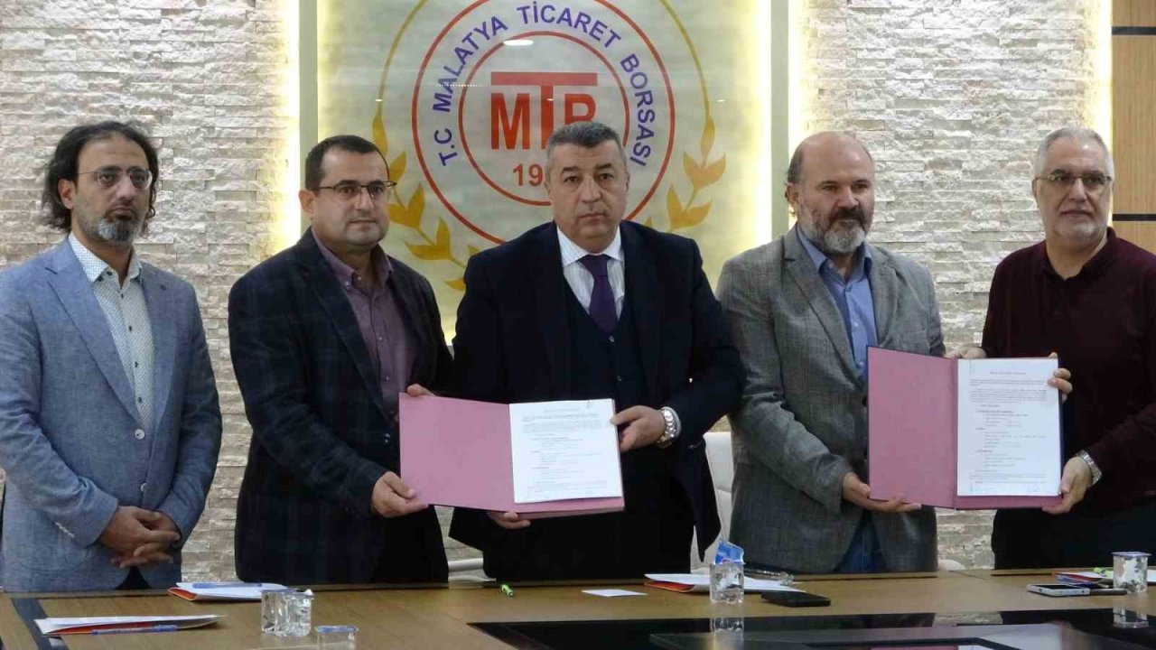 Malatya’da zirai donun etkileri için Üniversite ve Borsa arasında iş birliği protokolü imzaladı