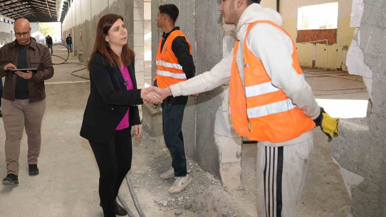 Diyarbakır’da halk ekmek fabrikasında çalışmalar sürüyor