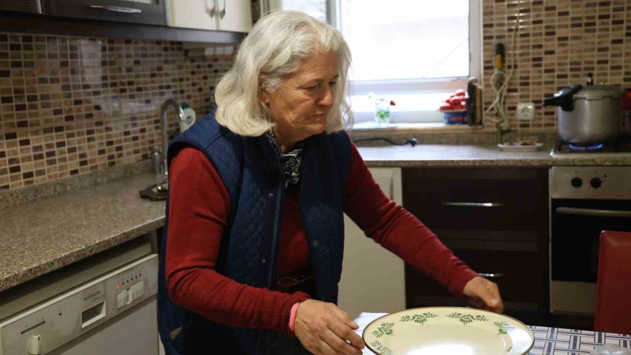 Söylediklerini sadece kendisi anlıyor