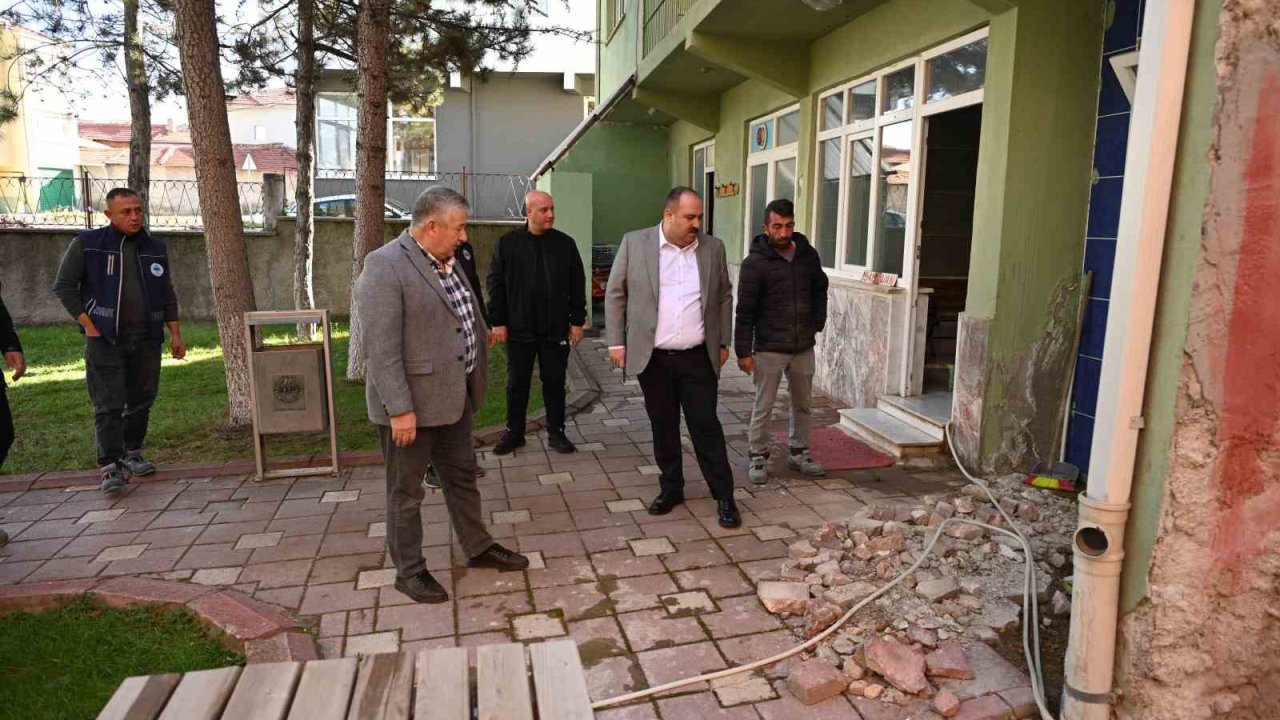 İsmetpaşa Camii’nin çevresinde çalışmalar başladı