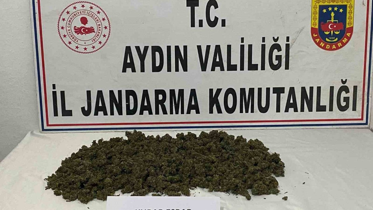 Durdurulan araçtan uyuşturucu çıktı