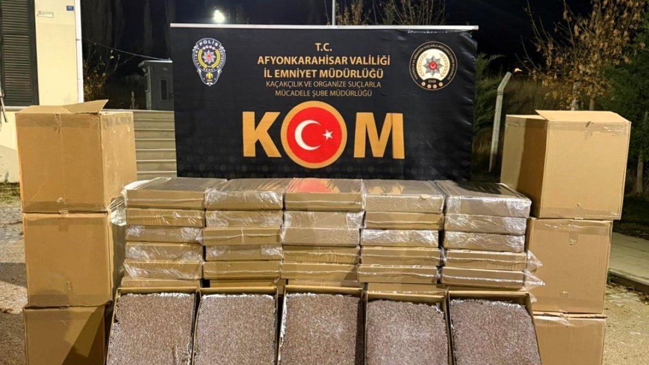 Afyonkarahisar’da yaklaşık 300 bin adet doldurulmuş kaçak makaron ele geçirildi