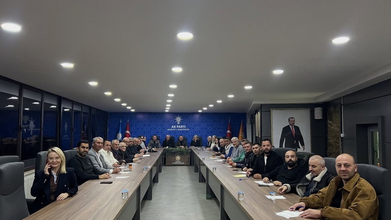 Toplantı, şehit İlhan Ongan için okunan Fatiha ile başladı