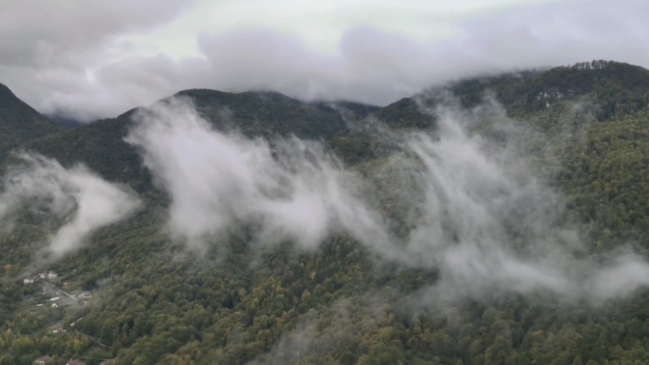 Sis bulutlarıyla kaplanan Çankırı’da mest eden görüntüler