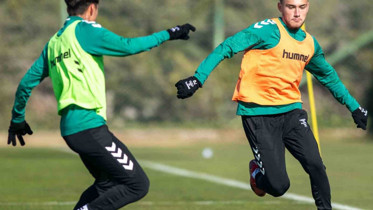 Konyaspor, Antalyaspor maçının hazırlıklarına devam ediyor
