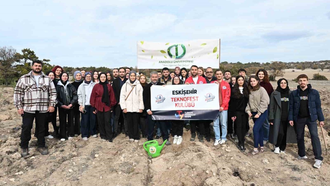 Anadolu Üniversitesi Teknofest Kulübü’nden geleceğe 200 fidan