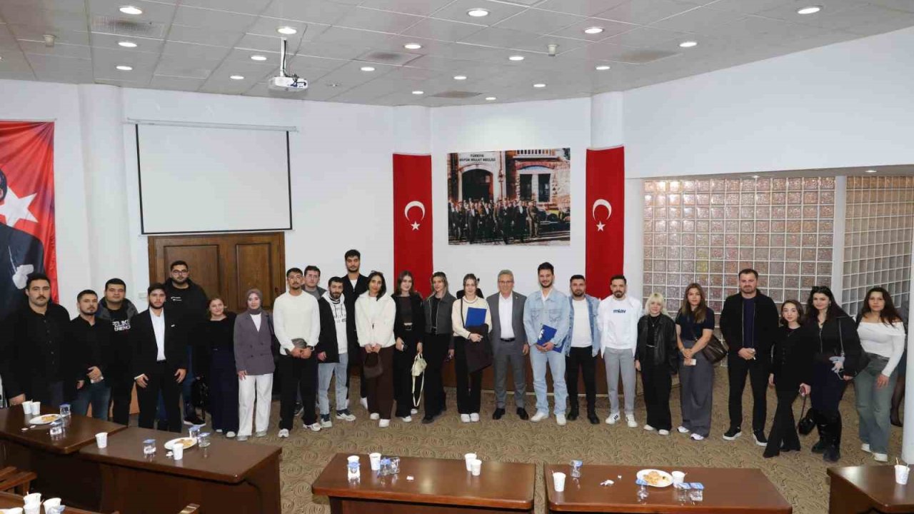 Nazilli Belediyesi Gençlik Meclisi ilk toplantısını yaptı